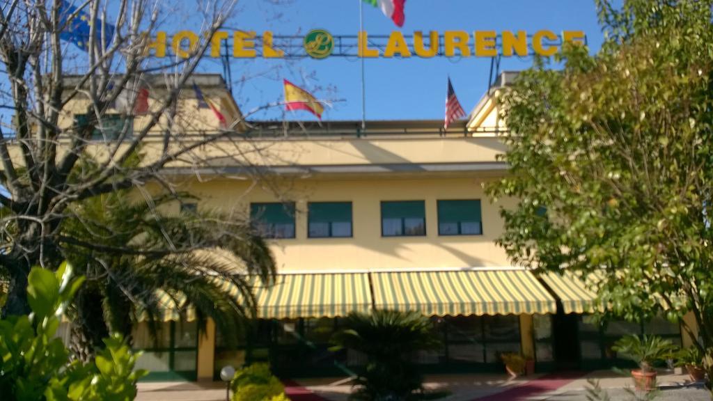 רומא Hotel Laurence מראה חיצוני תמונה