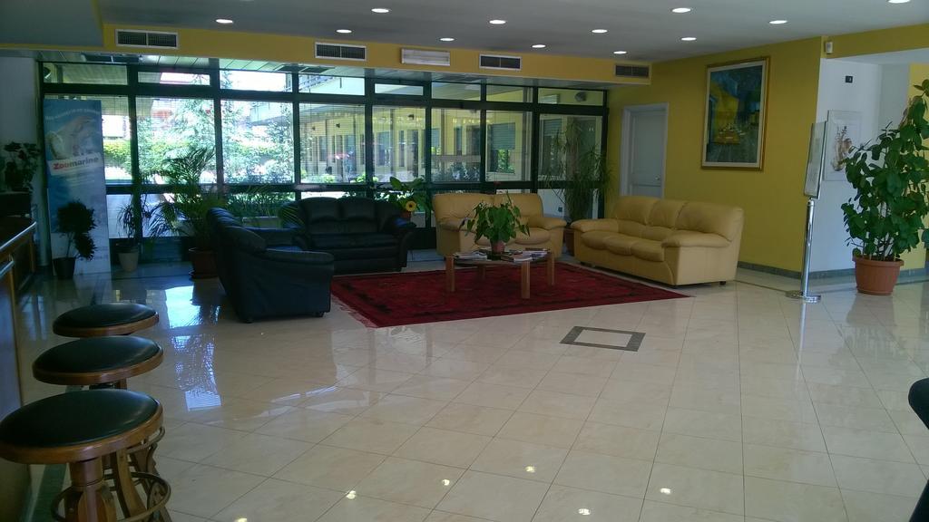 רומא Hotel Laurence מראה חיצוני תמונה
