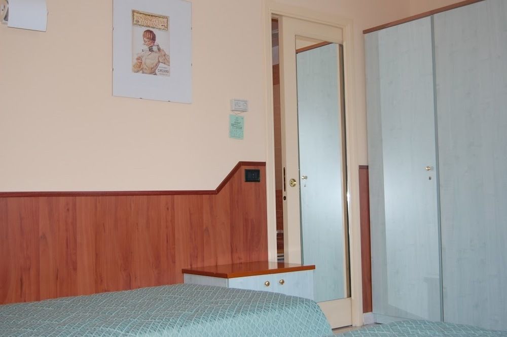 רומא Hotel Laurence מראה חיצוני תמונה