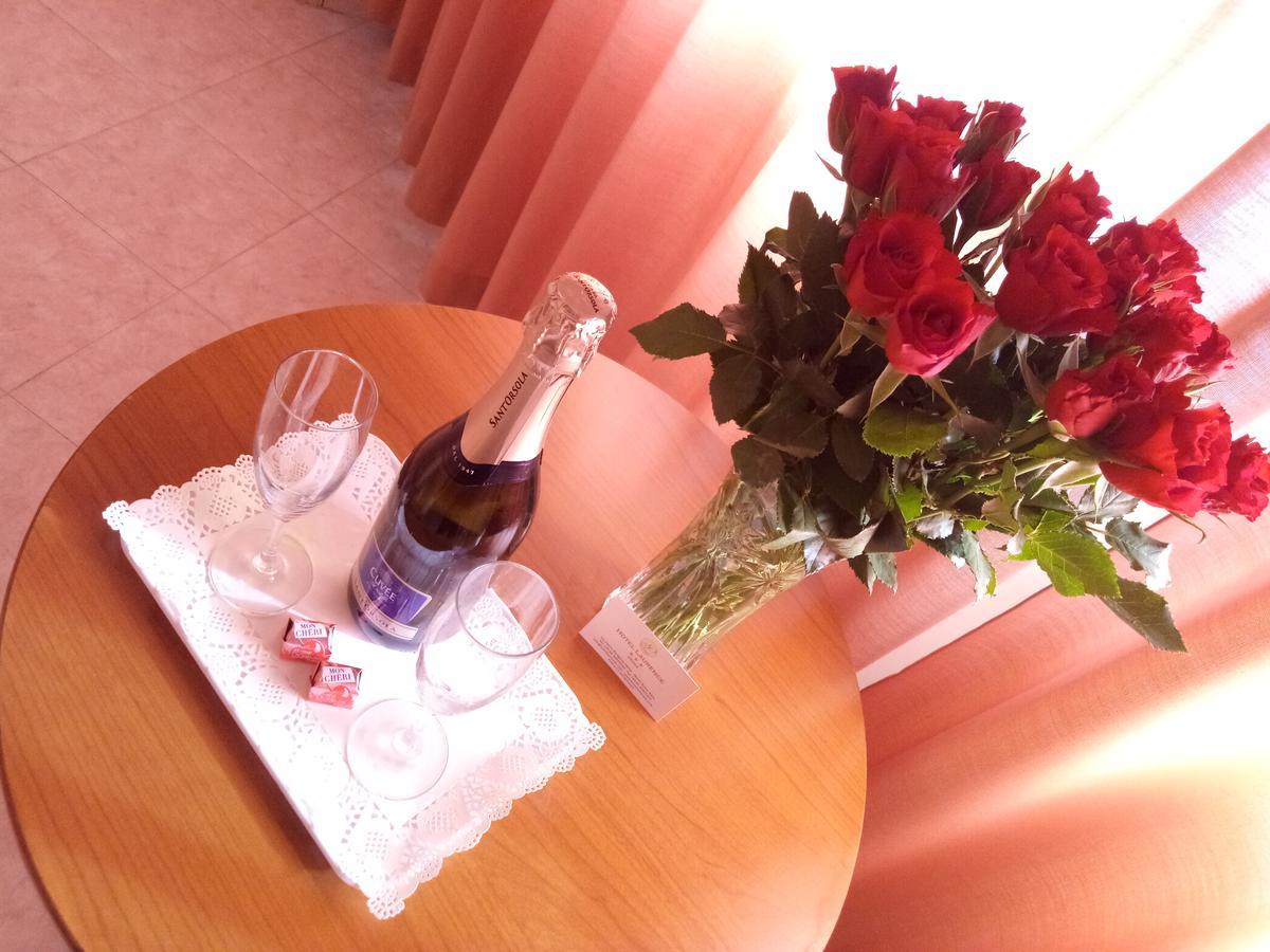 רומא Hotel Laurence מראה חיצוני תמונה